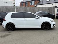Used VW Golf VII R 300 HP (220 kW) 2019 White Hatchback