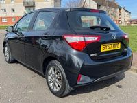 Usado Toyota Yaris 111 HP (81 kW) 2017 Preto Citadino