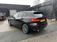 Used BMW 118 Sport Line 134 HP (98 kW) 2022 Black Hatchback