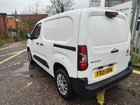 Used Citroën Berlingo 100 HP (73 kW) 2021 White MPV