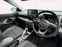 Used Toyota Yaris Design 116 HP (85 kW) 2022 White Hatchback