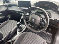 Used Peugeot 208 Active+ 75 HP (55 kW) 2022 Yellow Hatchback