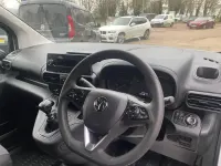 Gebraucht Vauxhall Combo 2022 Weiß Van / Kleinbus