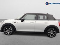 Begagnad Mini Cooper Comfort 136 HK (100 kW) 2019 Vit Halvkombi