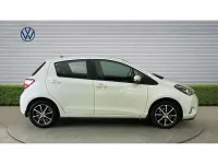 Usado Toyota Yaris 111 HP (81 kW) 2018 Branco Citadino