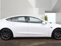 Used Tesla Model 3 Long Range AWD 366 kW (498 HP) 2019 White Sedan