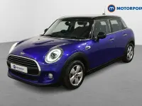 Gebraucht Mini Cooper Hatch 136 PS (100 kW) 2018 Blau Kleinwagen