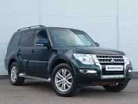 Usado Mitsubishi Shogun 187 HP (137 kW) 2016 Verde SUV