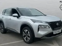 Usado Nissan X-Trail Acenta Premium 213 HP (156 kW) 2024 Prateado SUV