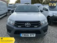 Używany Toyota HiLux Active 150 KM (110 kW) 2016 Biały Pickup