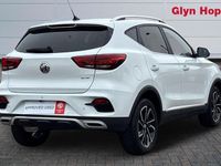 Używany MG ZS Exclusive 106 KM (77 kW) 2023 Biały SUV