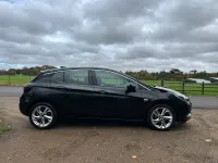 Usado Vauxhall Astra SRi 2017 Negro Utilitario