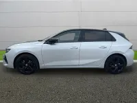 Usado Vauxhall Astra 130 HP (95 kW) 2024 Cinzento Citadino