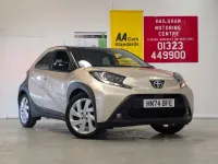 Used Toyota Aygo X 72 HP (52 kW) 2024 Beige SUV
