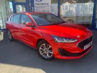 Używany Ford Focus Titanium 155 KM (114 kW) 2023 Czerwony Hatchback