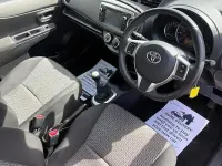 Used Toyota Yaris 101 HP (74 kW) 2014 Red Hatchback