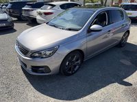 Usado Peugeot 308 Allure 130 HP (95 kW) 2018 Cinzento Citadino