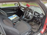 Usado Mini One D Hatch 95 CV (69 kW) 2014 Rojo Utilitario