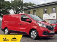 Used Renault Trafic 2018 Red MPV