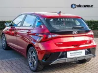 Used Hyundai i20 Advanced 100 HP (73 kW) 2025 Red Hatchback