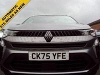 Nouă Renault Captur Esprit Alpine 160 CP (117 kW) 2025 Gri SUV