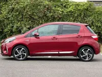 Used Toyota Yaris 100 HP (73 kW) 2020 Red Hatchback