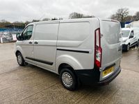 Usado Ford Transit Custom S 105 HP (77 kW) 2022 Prateado Van