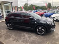Used Vauxhall Grandland X SRi 130 HP (95 kW) 2020 Black SUV