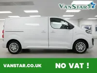 Used Vauxhall Vivaro 120 HP (88 kW) 2023 White MPV