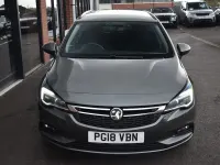 Usado Vauxhall Astra Design Edition 2018 Cinzento Carrinha