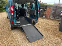 Used Renault Kangoo Extreme 2010 Blue MPV