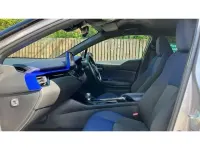 Usado Toyota C-HR 122 HP (89 kW) 2017 Prateado SUV