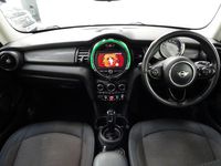 Used Mini Cooper Classic 136 HP (100 kW) 2020 Orange Hatchback