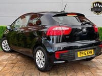 Used Kia Rio 84 HP (61 kW) 2016 Black Hatchback