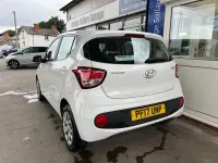 Used Hyundai i10 SE 67 HP (49 kW) 2017 Polar white Hatchback
