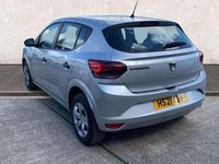 Begagnad Dacia Sandero Essentiel 65 HK (47 kW) 2021 Grå Halvkombi