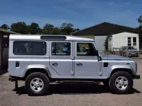 Used Land Rover Defender 122 HP (89 kW) 2010 Silver Estate