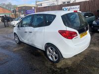 Second-hand Vauxhall Meriva 2013 Alb Monovolum