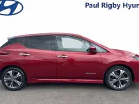 Begagnad Nissan Leaf Tekna 110 kW (150 HK) 2022 Halvkombi