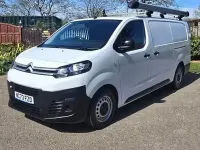Begagnad Citroën Dispatch 2024 Vit Minibuss