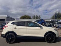 Used Nissan Qashqai Tekna 130 HP (95 kW) 2017 Grey SUV