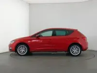Begagnad Seat Leon SE Dynamic 130 HK (95 kW) 2019 Röd Halvkombi