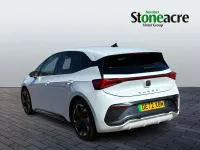 Używany Cupra Born e-Boost 169 kW (230 KM) 2023 Biały Hatchback