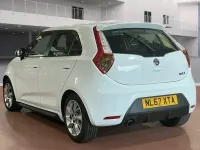 Used MG MG3 106 HP (77 kW) 2017 White Hatchback