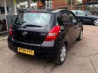 Used Hyundai i20 Comfort 101 HP (74 kW) 2009 Black Hatchback
