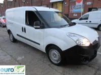 Used Vauxhall Combo 105 HP (77 kW) 2018 White MPV
