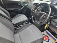 Used Hyundai i20 SE 100 HP (73 kW) 2018 Red Hatchback