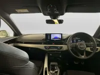 Usado Audi A4 S-Line 150 HP (110 kW) 2023 Branco Sedan