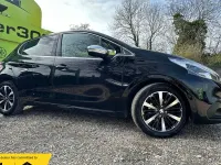 Second-hand Peugeot 208 Allure Premium 2018 Negru Hatchback