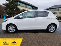 Used Toyota Yaris Hybrid T4 101 HP (74 kW) 2013 White Hatchback